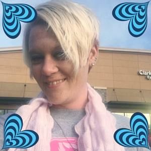 Meet your Posher, Demi